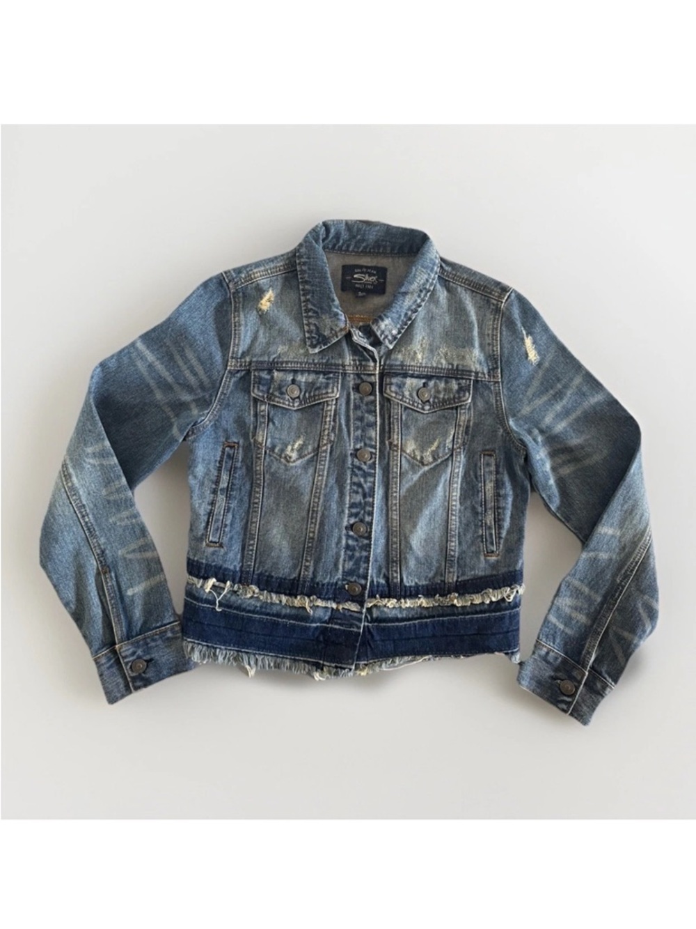 Silver Jeans Co Built Free Denim Jacket Medium Raw Hem Distressed 18.5x20